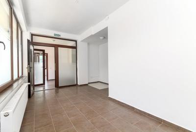 Spatiu comercial /birou /showroom /cabinet, imobil 2013, 108 mp - 8