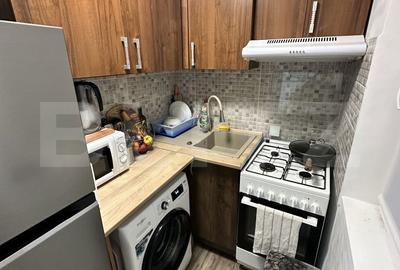 Apartament cu 2 camere semidecomandat, mobilat în Valea Rosie