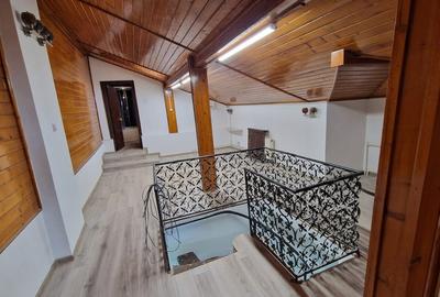 Casă cu 3 camere cu Teren 50 Mp în Central - 9