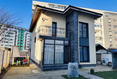 Casă cu 5 camere cu Teren 405 Mp în Roșu - 2
