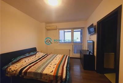 Royal Imobiliare - Vanzare apartament 3 camere zona 9 MAI - 10