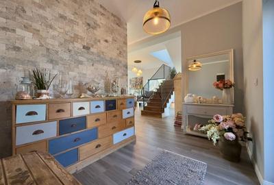 Vila 4 camere, curte amenajata | Strada Petre Ispirescu - 11