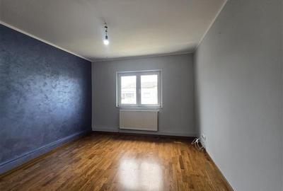 Apartament cu 3 camere decomandat în Nord - 2
