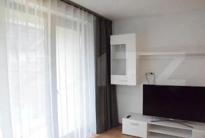 Apartament cu 5 camere, 3 bai, curte situat in vila, zona Tractorul - 5