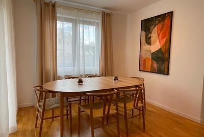 Casă de vânzare – 4 camere, în complexul Liziera de Lac, Bucuresti