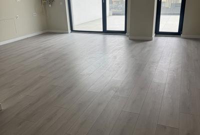 Spațiu comercial, de 50 mp, în Central - 4