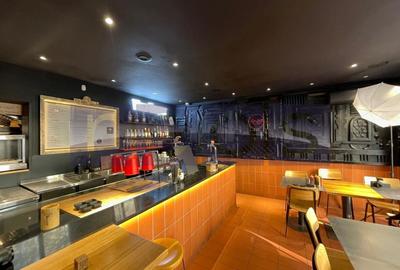 Casă individuală cu 4 camere cu Canalizare în P-ța Romană - 8