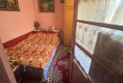 Casă cu Teren 1400 Mp în Hulubești - 3