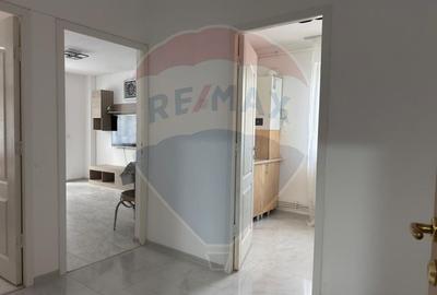 Apartament cu 3 camere de inchiriat in zona Central - 7
