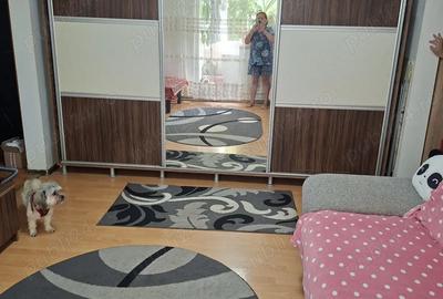 Apartament cu 3 camere decomandat în Progresul - 5