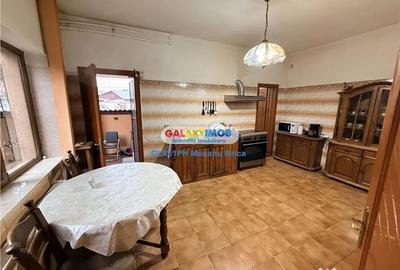 Casă cu 4 camere cu Garaj în Lupeni - 5