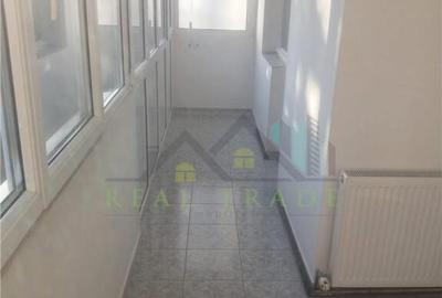 Apartament 4 camere etajul 1 Tractorul - 8