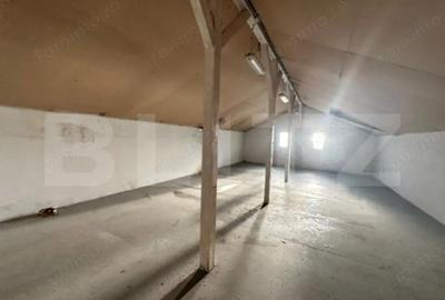 Casă cu 8 camere cu Teren 371 Mp în Central - 11