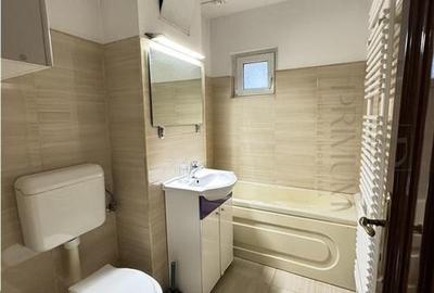 COMPLEX STUDENTESC - 2 Camere - Etaj 2 - Centrala proprie - Termoizolat - 4