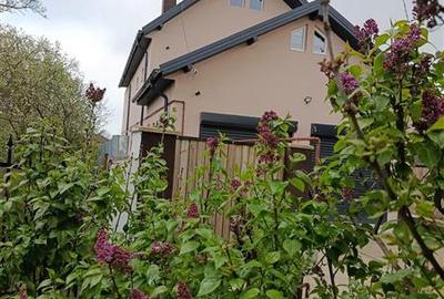 Casă cu 6 camere cu Teren 1350 Mp în Izvorani - 8