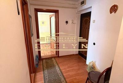 Apartament cu 3 camere semidecomandat în Central - 4
