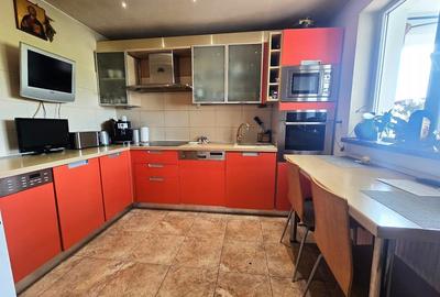 Casa 108 mp utili, teren 1750mp, semineu, foisor, livada,  comision 0 - 9