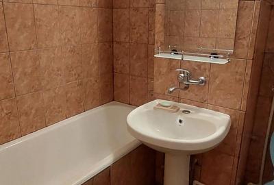 Apartament cu 4 camere decomandat în Central - 2