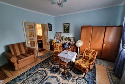 Casă cu 4 camere cu Teren 509 Mp în Rădăuți - 2