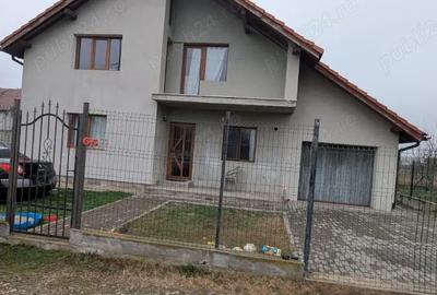 Casă cu 5 camere cu Teren 500 Mp în Sânmihaiu German - 1
