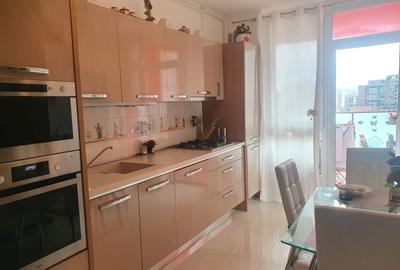 Apartament cu 2 camere decomandat în Central - 3