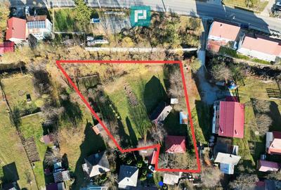 Casa de lemn, cu teren in Bor?a - 2