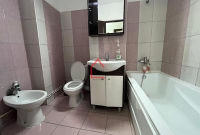 Apartament cu 3 camere, Decomandat, Dacia - 4