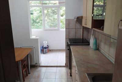 Vanzare apartament 3 camere Oltenitei Aparatorii Patriei