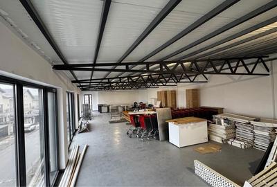 Spațiu comercial, de 350 mp, în Central - 5