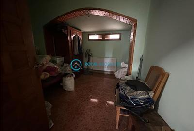 Royal Imobiliare - Vanzare Vila Baicoi - 9