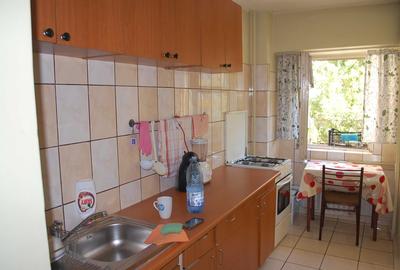 Garsonieră decomandată în Lacul Tei