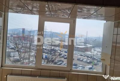 Apartament cu 3 camere decomandat în Baza 3 - 16