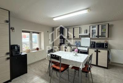 Casă cu 3 camere cu Teren 687 Mp în Teiu