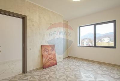 Casă cu 5 camere cu Teren 400 Mp în Bunloc - 13