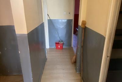 Apartament cu 3 camere decomandat în Central - 1