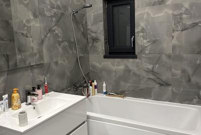 Casă cu 4 camere în Stupini