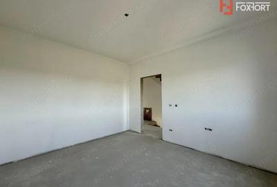 Triplex cu 4 camere, 115 mp, 3 bai - Zona Sacalaz - 9