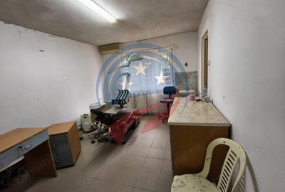 Spațiu comercial, de 30 mp, în Central - 2