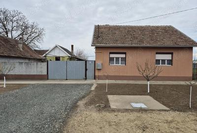 Casă cu Teren 1400 Mp în Macea - 5