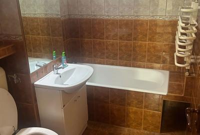 Apartament cu 3 camere decomandat, mobilat în Lipovei - 6