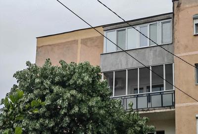 Garsonieră decomandată în Micălaca - 9