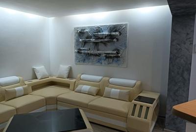 De vanzare apartament 3 camere - 3