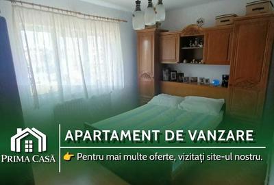 Apartament cu 3 camere semidecomandat în Pod - 2