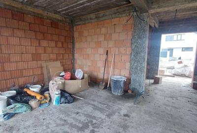 Casă individuală cu 4 camere cu Canalizare în Pantelimon - 13