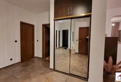 Apartament cu 3 camere semicentral etaj 1 cu parcare - 1