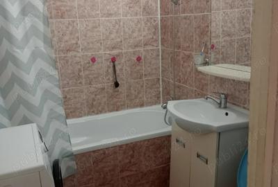 Apartament de bloc 2 camere inchiriere zona Liberty Mall -Sebastian - 1