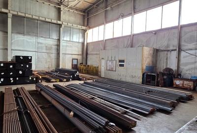 Spațiu industrial, în Periferie - 8