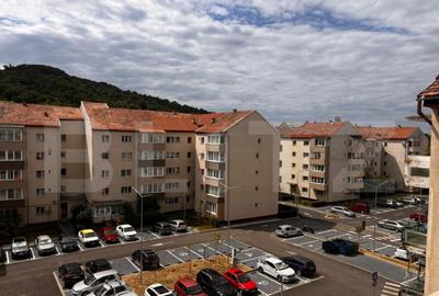 Apartament 3 camere | 73 mp utili | | Zona Constantin Roman