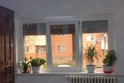 Inchiriez apartament 3 camere - Cernavoda