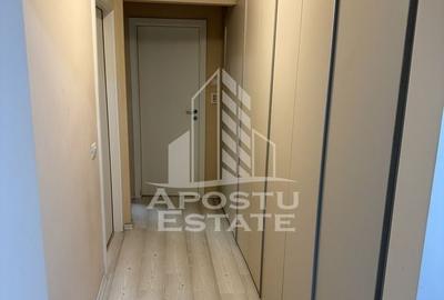 Apartament cu 3 camere, 2 bai,  decomandat,  etajul 2, zona Soarelui - 11